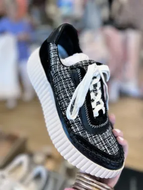 Dolce Vita Dolan Sneakers in Black Multi