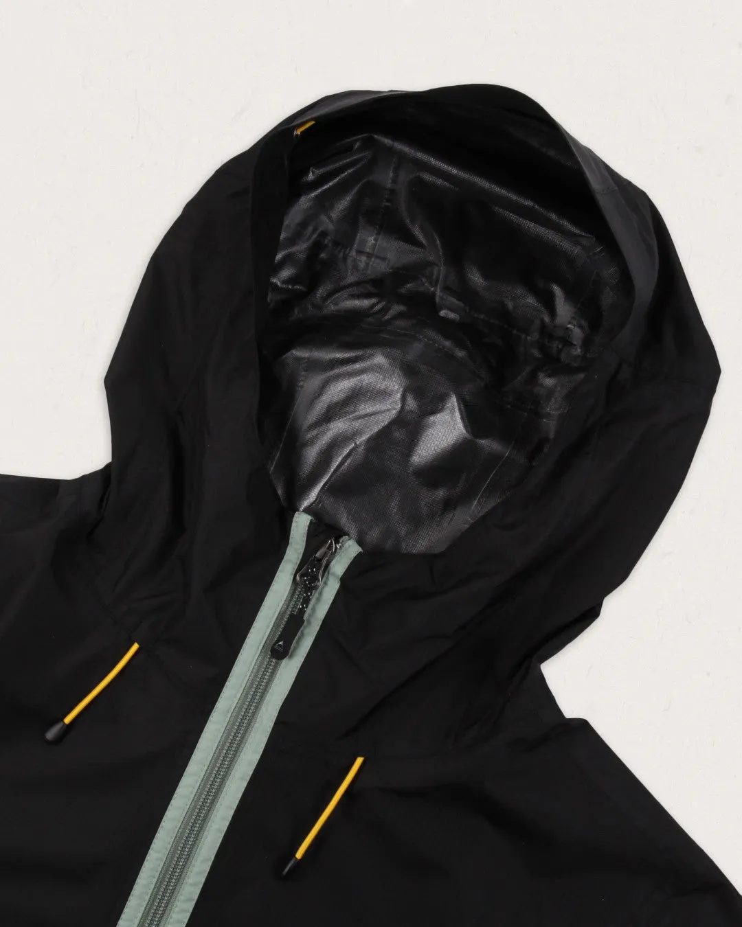 Flow 1/2 Zip Recycled Water Resistant Jacket - True Black/Pistachio