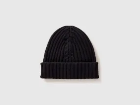 Hat with cable knit - Black | Benetton