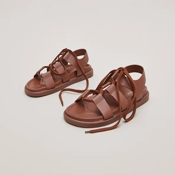 Sandals with multiple straps and laces in cognac leather